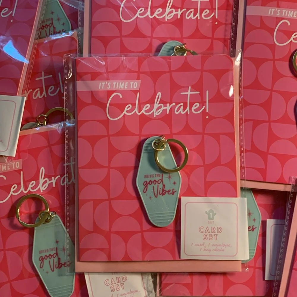 Key Chain Time to Celebrate Note cards NEW 30 Pc Bring the good vibe Keychains